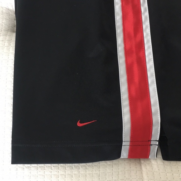 Boys Nike Vintage Basketball shorts size M - Picture 2 of 5